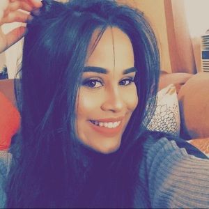 Meet your Posher, Pam